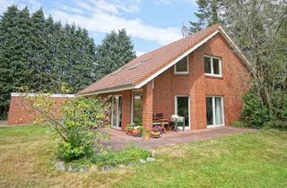 Haus kaufen in 27619 Schiffdorf, Volksbank Immobilien: Exklusives Wohnhaus auf einem parkähnlichen herrlichen Grundstück!