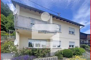 Haus kaufen in 96352 Wilhelmsthal, Ein Haus. Drei Wohnungen. Ihre Entscheidung: Wohnen, Vermieten oder beides!