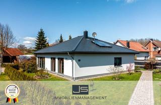 Haus kaufen in 17219 Möllenhagen, Barrierefreier Walmdachbungalow mit Sauna & Wintergarten nahe Müritz-Nationalpark