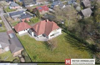 Haus kaufen in 26180 Rastede, Großzügiges Zweifamilienhaus mit Doppelgarage auf weitläufigem Grundstück in Hahn-Lehmden (Obj.-Nr.