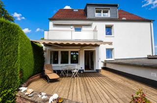 Haus kaufen in 34131 Bad Wilhelmshöhe, Exklusiv saniertes 3-Familienhaus in Bad Wilhelmshöhe | Garten | 4 Garagen | Top-Zustand