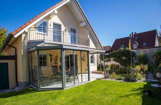 Einfamilienhaus kaufen in 86316 Friedberg, Familienfreundliches Einfamilienhaus mit großem Garten und zwei Garagen