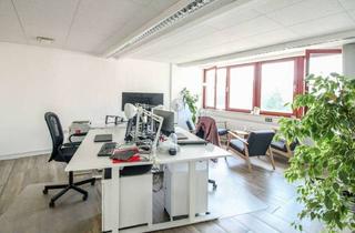 Gewerbeimmobilie kaufen in 24116 Schreventeich, Kombination aus Rendite und Flexibilität - zwei gepflegte Büroeinheiten in Citylage