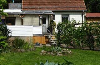 Immobilie mieten in 12587 Friedrichshagen, WG Haus 4 Zimmer, Frauen, sehr gute Lage im Grünen und S Bahn, sehr großes Grundstück