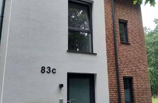 Wohnung kaufen in Teutoburger Weg 83c, 33758 Schloß Holte-Stukenbrock, SHS (zentrumsnah): ETW (Bj. 2023) im EG | 2,5 ZKB ca. 70 m² | Keller+Garten, optional Stellplatz