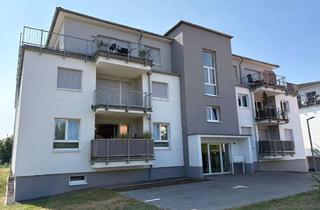 Wohnung kaufen in 66740 Saarlouis, Moderne Neubauwohnung mit Fernblick und Tiefgaragenstellplatz in zentraler Lage von Saarlouis