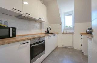 Wohnung kaufen in 90559 Burgthann, Großzügige 4-Zimmer-Dachgeschosswohnung mit Westloggia und ca. 42 m² Spitzboden-Nutzfläche