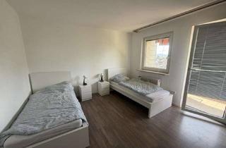 Wohnung kaufen in Schwanheimer Straße 99, 64625 Bensheim, Helle, renovierte 3-Zimmer-Wohnung mit Balkon - Bezugsfrei & Monteurswohnung