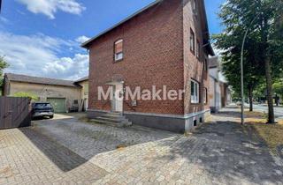 Haus kaufen in 59329 Wadersloh, Sanierungsprojekt mit Substanz: Zweifamilienhaus mit Ausbaureserve und großem Potenzial in Wadersloh