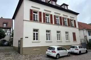 Wohnung kaufen in Burgviertel, 74206 Bad Wimpfen, Moderne Altbauwohnung im Herzen von Bad Wimpfen mit Doppelgarage und Gemeinschaftsgarten mit Blick