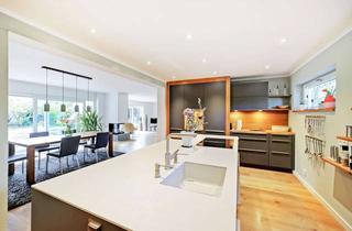 Wohnung kaufen in 85658 Egmating, Ihre Alternative zum Haus: Luxuriöses Wohnen auf einer Ebene mit Garten, Außenpool und Saunahaus!