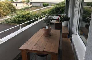 Wohnung kaufen in 53177 Bad Godesberg, Provisionsfreie Balkonwohnung mit Petersbergblick und Einzelgarage