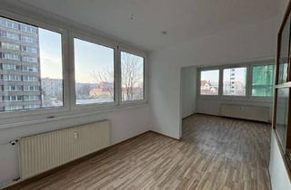 Wohnung mieten in Pablo-Neruda-Block, 15230 Frankfurt, 3 Raumwohnung im Stadtzentrum mit Loggia