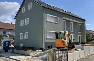 Wohnung mieten in Tillystraße, 92318 Neumarkt, 4 ZKB Erstbezug EG und OG nach Kernsanierung in Wolfstein