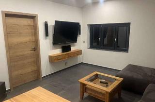 Wohnung mieten in Bahnhofstraß 11, 83064 Raubling, Exklusive, neuwertige 2-Raum-DG-Wohnung mit Kompletter Luxus-Ausstattung + allen Geräte in Raubling