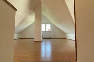 Wohnung mieten in Basteistr. 14, 91301 Forchheim, Helle Dachgeschoss-Wohnung in ruhiger Lage