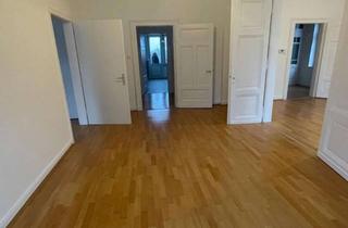 Wohnung mieten in Hohenzollernstraße 61, 45659 Recklinghausen, Sanierter Altbau von 1907: 4 Zimmer, 116 m², Erker und Balkon in RE-Stadtmitte
