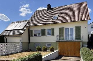Einfamilienhaus kaufen in Schwenninger Weg, 78597 Irndorf, Charmantes Einfamilienhaus mit Streuobstwiese und vielseitigem Nebengebäude