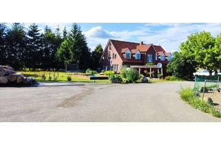 Mehrfamilienhaus kaufen in 17192 Waren, Großzügiges Mehrfamilienhaus für Wohnen und Gewerbe