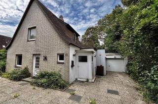 Einfamilienhaus kaufen in 25764 Wesselburen, Handwerker-Chance in Wesselburen: Solides Einfamilienhaus mit viel Potenzial