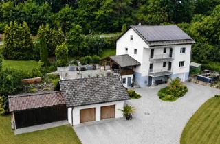 Haus kaufen in 92272 Freudenberg, Großzügiges Ein- bis Zweifamilienhaus mit PV-Anlage, Garagen und flexibler Nutzung