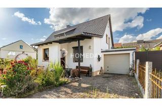 Haus kaufen in 31157 Sarstedt, Gepflegtes EFH mit idyllischem Garten, Scheune, Garage und 483 m² Grundstück in Sarstedt
