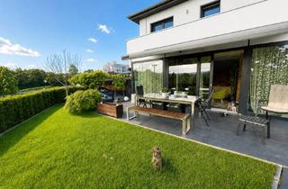 Einfamilienhaus kaufen in 71101 Schönaich, Exklusives Einfamilienhaus mit Einliegerwohnung, Pool und unverbaubarem Blick ins Grüne