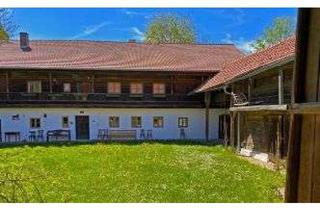 Haus kaufen in Dirnaich 19, 84140 Gangkofen, Historischer Vierseithof mit großem Garten, altem Baumbestand und kultureller Geschichte