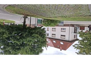 Haus kaufen in 67716 Heltersberg, Charmante ältere DHH mit Flair in der schönen Südwestpfalz! Optional nutzbar für Großfamilie, 2 Parteien, Mehrgeneration im 1-2 FH mit Balkons, Garten und Garage!
