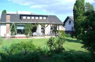Einfamilienhaus kaufen in 35043 Marburg, 8-Zi.-Wohnhaus mit schönem Garten (1.400 qm) in Marburg-Schröck, courtagefrei