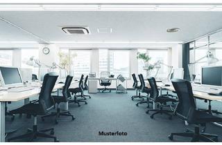 Gewerbeimmobilie kaufen in 01809 Dohna, Gewerbeeinheit mit Stellplätzen in guter Lage
