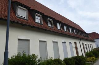 Wohnung kaufen in 91443 Scheinfeld, 4-Zimmer-Wohnung mit Stellplatz!