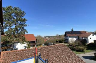 Wohnung kaufen in 90613 Großhabersdorf, Stadtnahes Wohnen im Grünen - schicke, große ETW mit Garage zu verkaufen!