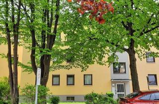 Wohnung kaufen in 86169 Augsburg, Praktisch geschnittene 3 Zimmer-Wohnung in ruhiger Lage - zur Eigennutzung oder als Kapitalanlage!