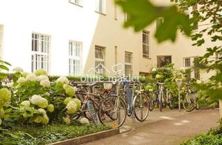 Wohnung kaufen in Bornholmer Straße 80, 10439 Berlin, Bezugsfrei nach Vereinbarung: Geräumige Altbauwohnung mit großer Wohnküche