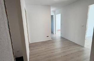 Wohnung kaufen in 76189 Karlsruhe, Karlsruhe - Provisionsfrei | Kernsanierte 3,5 Zimmerwohnung mit Balkon