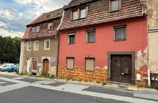 Haus kaufen in 02708 Löbau, Löbau - 2 Sanierungsbedürtige Häuser in Löbau