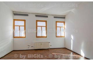 Wohnung mieten in 98527 Suhl, Suhl - BIGKs - Suhl: Mitte 2 Raum Wohnung ,WG geeignet, Dusche, sep. Küche (-;)