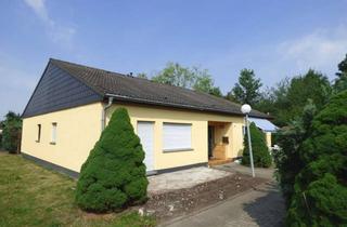 Wohnung kaufen in Am Stadtbad 17, 04420 Markranstädt, komfortable vermietete Wohneinheit mit separater Einzelgarage als attraktive Kapitalanlage