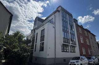 Wohnung kaufen in 35390 Gießen, Gut geschnittene, helle Dachgeschosswohnung mit 2 Zimmern in zentraler Lage, Großer Steinweg 16, ...