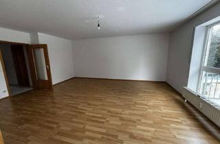 Wohnung kaufen in 41236 Rheydt, Optimal geschnittene 3-Zimmer-Eigentumswohnung mit Balkon, Gartenanteil & Garage in MG-Rheydt