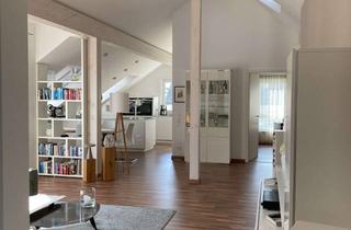 Wohnung kaufen in 71272 Renningen, Exklusive 4-Zi.-DG-Wohnung im 5-Familienhaus - Eine ganze Etage für sich