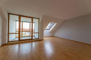Wohnung kaufen in Großheidstraße 48, 52080 Verlautenheide, Gutes und langfristiges Invest: 5-Zimmer-Dachgeschosswohnung in Aachen