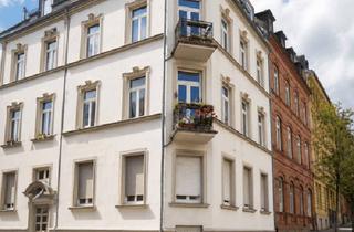 Wohnung kaufen in 65183 Wiesbaden, Nach umfassender Sanierung – Exklusive Dachgeschosswohnung mit großer Terrasse in begehrter Lage