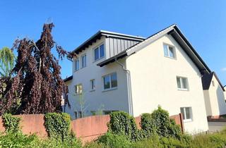 Wohnung kaufen in 66877 Ramstein-Miesenbach, Großzügige Dachgeschoss-Wohnung in bester Lage