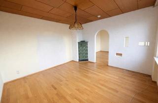Wohnung kaufen in 75179 Brötzingen, Große Altbauwohnung mit Potenzial: 130 m² Wohnfläche, Balkon und 3 Schlafzimmern!