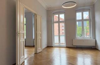 Wohnung kaufen in Danziger Straße 128, 10407 Prenzlauer Berg, Herrlicher Altbau mit Charme und Charakter – Stuck, Parkett und Schallschutzfenster – Toll!