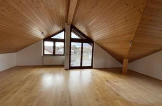 Wohnung mieten in Kornblumenweg 27, 71272 Renningen, Geschmackvolle 2-Zimmer-Dachgeschosswohnung mit Balkon, EBK, TG und Glasfaser
