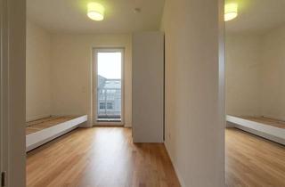 Wohnung mieten in Weilburger Str. 29, 60326 Gallus, Möblierte 2-Zimmer-Wohnung mit Balkon, Dachgarten & Top-Anbindung