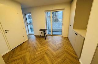 Wohnung mieten in Otto-Franke-Straße 45, 12489 Adlershof, Modernes großzügiges möbliertes Studio Apartment, mit EBK, Abstellkammer und Balkon!